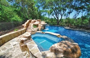 accent-boulders-on-inground-pool-290