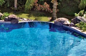 accent-boulders-on-inground-pool-340