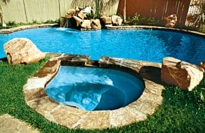 accent-boulders-on-inground-pool-434