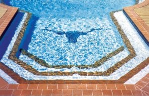 pool-mosaic-250