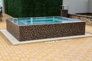 rimflow-spa-on-custom-pool-100