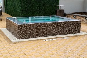 rimflow-spa-on-custom-pool-100